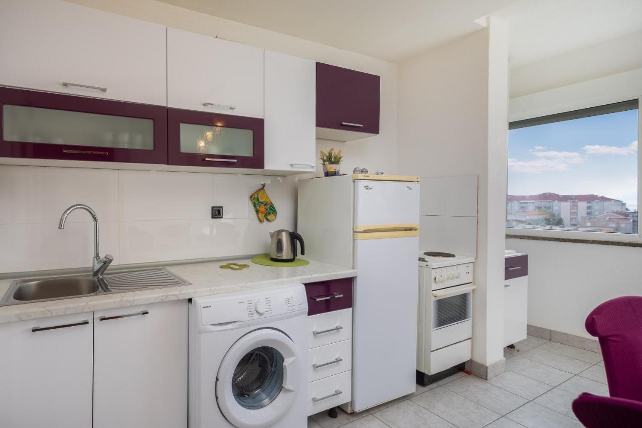 Edita - Apartment In Town Centre Makarska Buitenkant foto